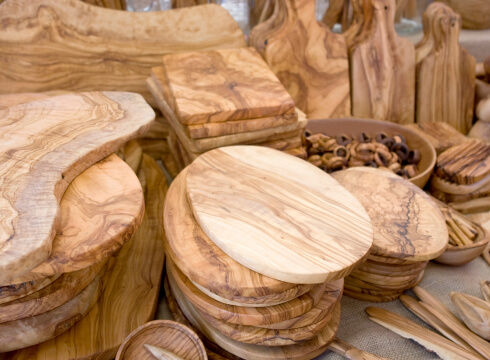 Výrobky a polotovary z masivního dřeva